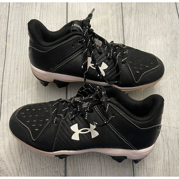 Black Under Armour UA Boy Baseball Cleats Shoes, Size Youth 1 - Picture 1 of 5
